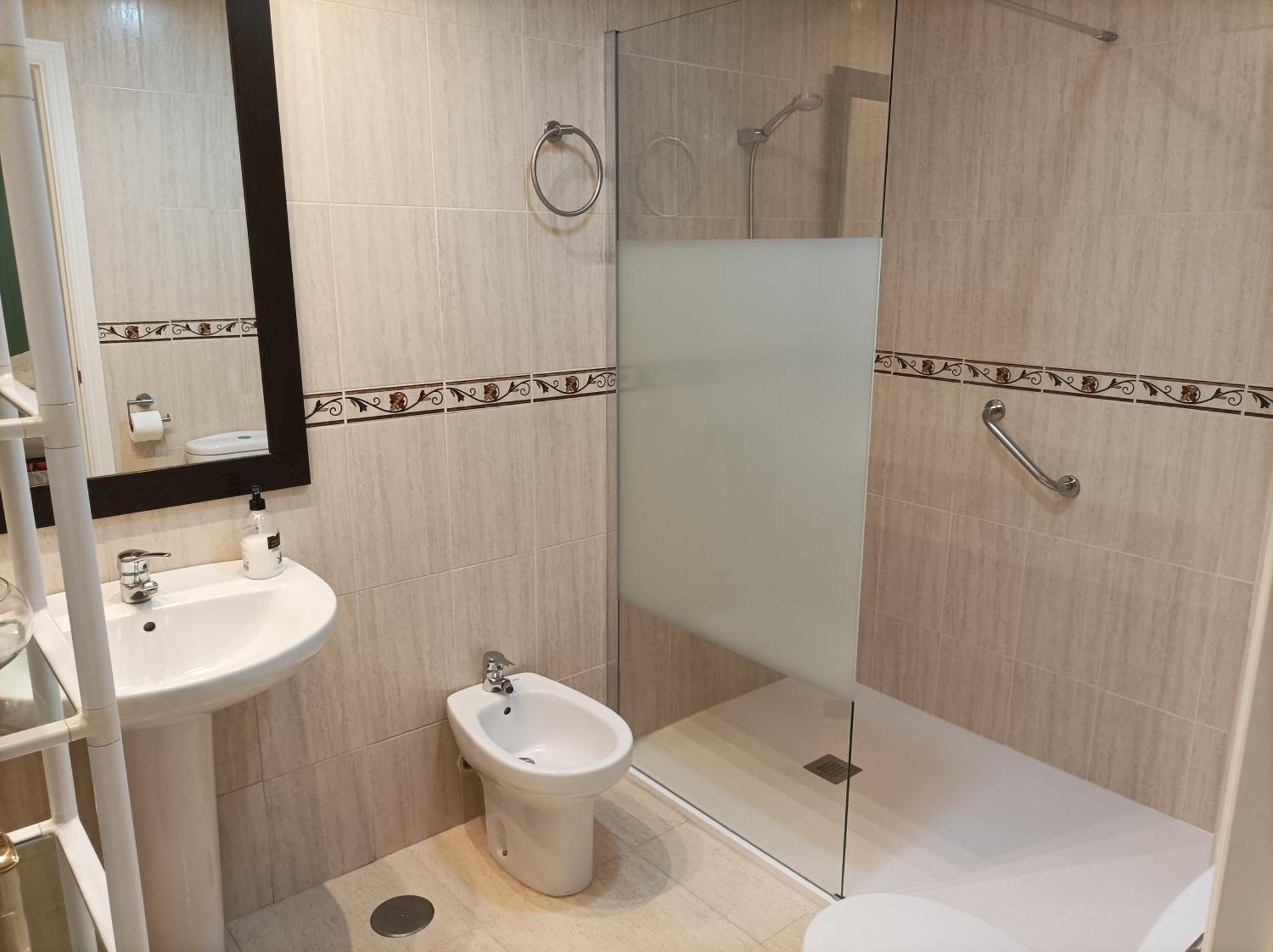 Carvajal Beach Seaview Apartment เบนัลมาเดนา ภายนอก รูปภาพ